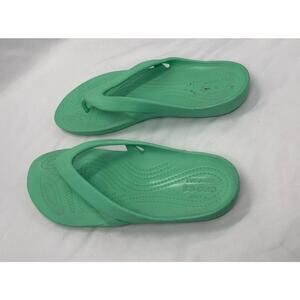 Crocs Iconic Comfort Flip Flops in Mint Green Thong Sandals Women's Size 10 W